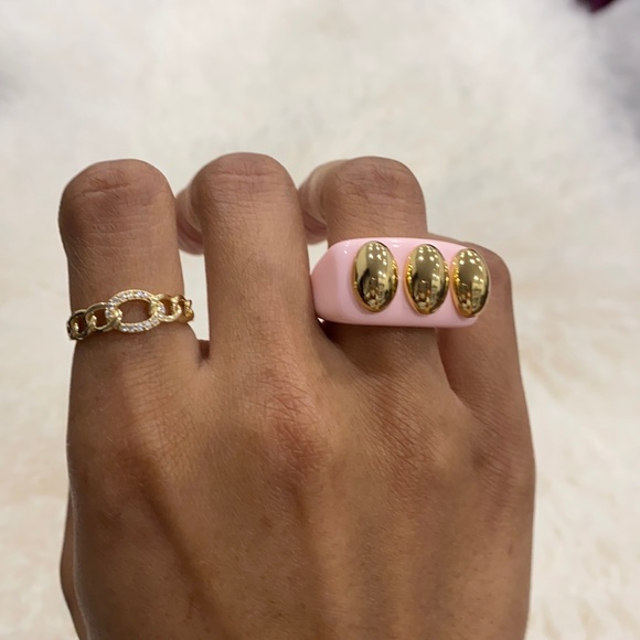 10k Yellow Gold Link Ring - Picture 4 of 7